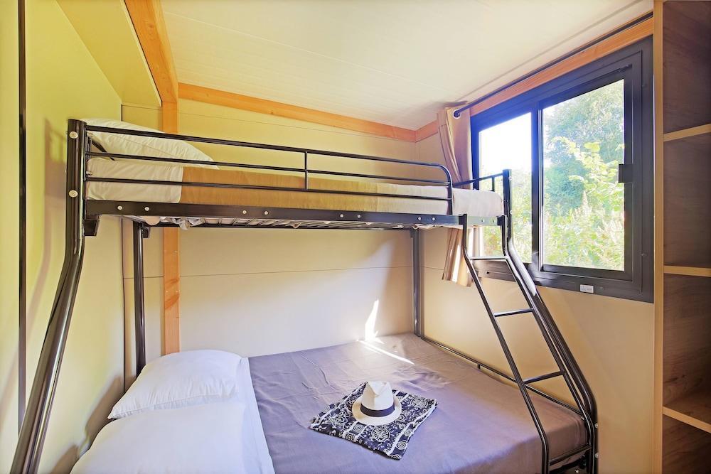 Huttopia Royat Extérieur photo
